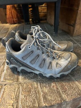 Oboz Sawtooth II Low Hiking Shoe - Men's size 10 1/2
